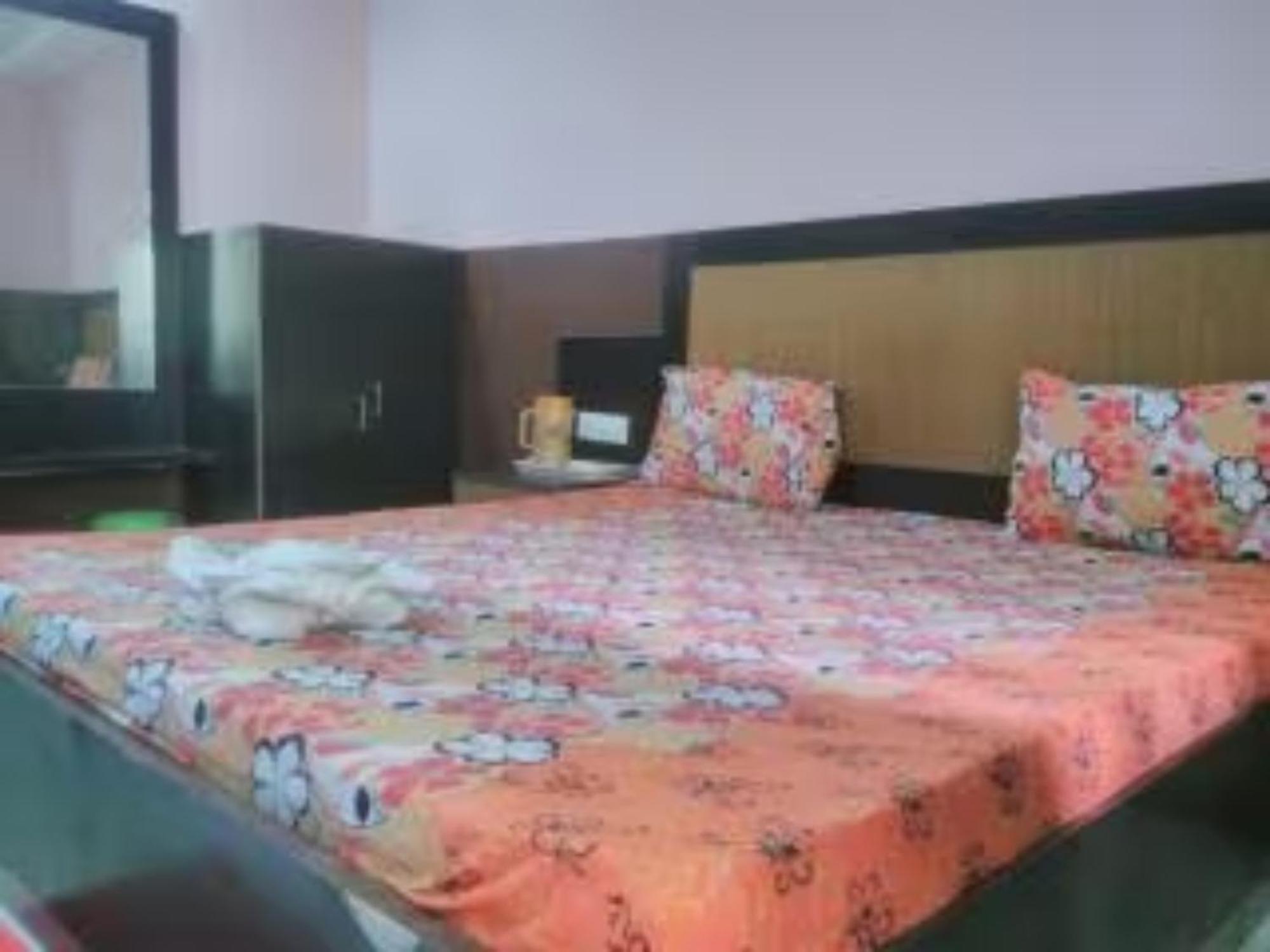 Hotel Samrat Palace Near Puri Sea Beach Best Choice Of Travellers By Morservices Екстериор снимка